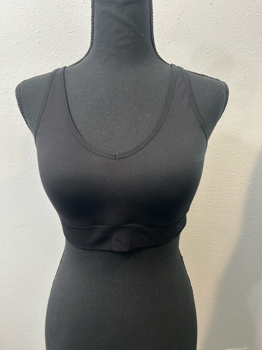 Victoria's Secret Black Seamless Scoop Bralette - Light Support